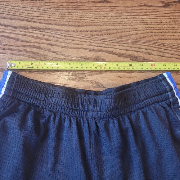 Nike Basketball Shorts - Picture 3 of 8